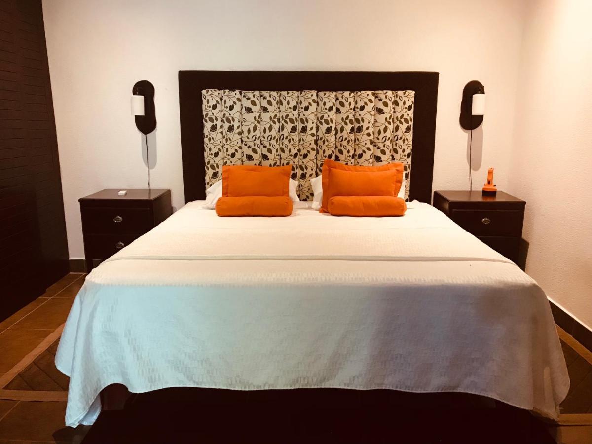Bed and breakfast Cotton House De Labrador Extérieur photo