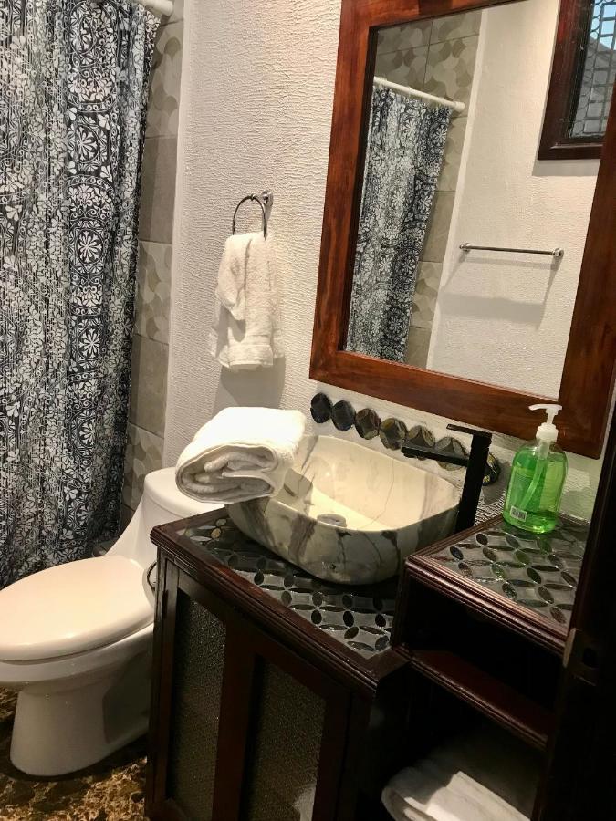Bed and breakfast Cotton House De Labrador Extérieur photo